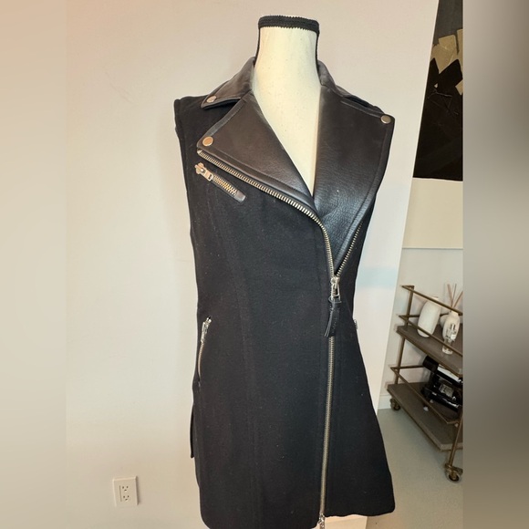 Mackage Sleeveless Jacket w/ Leather Collar | Black | Size XS - Picture 14 of 17